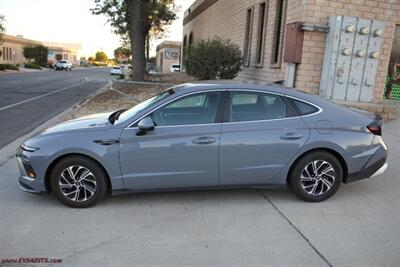 2026 Hyundai SONATA Hybrid Hybrid Blue Easy Finance Available - Photo 8 - Rialto, CA 92376-8618