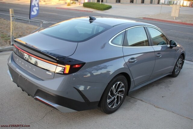 2026 Hyundai SONATA Hybrid Hybrid Blue Easy Finance Available - Photo 5 - Rialto, CA 92376-8618