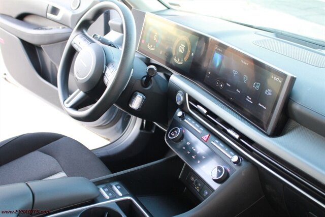 2026 Hyundai SONATA Hybrid Hybrid Blue Easy Finance Available - Photo 9 - Rialto, CA 92376-8618