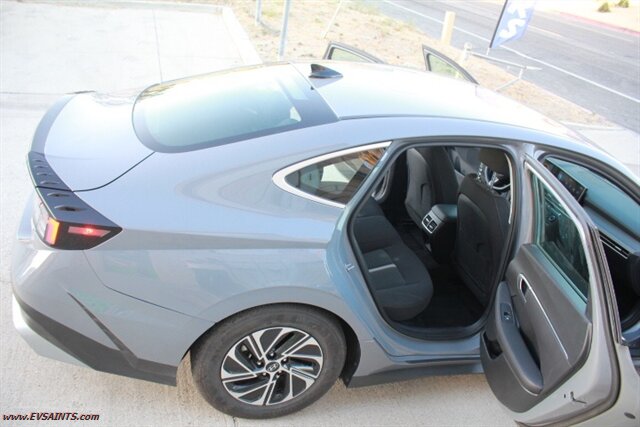 2026 Hyundai SONATA Hybrid Hybrid Blue Easy Finance Available - Photo 15 - Rialto, CA 92376-8618