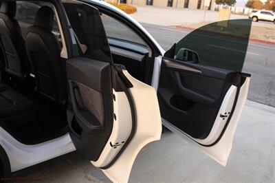 2023 Tesla Model Y Long Range  7-Seats FSD REBATES FINACING - Photo 15 - Rialto, CA 92376-8618