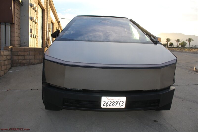 2024 Tesla Cybertruck Foundation Finance Available - Photo 6 - Rialto, CA 92376-8618