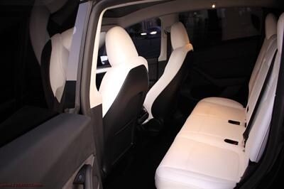 2023 Tesla Model Y Long Range  Finance - Warranty - Photo 13 - Rialto, CA 92376-8618
