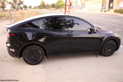 2023 Tesla Model Y Long Range  Finance - Warranty - Photo 45 - Rialto, CA 92376-8618