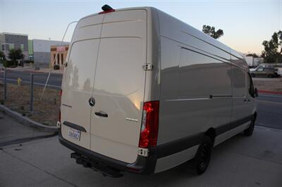 2021 Mercedes-Benz Sprinter 3500  4x2  3dr 170 in. WB High Roof Extended Cargo Van - Photo 6 - Rialto, CA 92376-8618