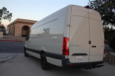 2021 Mercedes-Benz Sprinter 3500  4x2  3dr 170 in. WB High Roof Extended Cargo Van - Photo 5 - Rialto, CA 92376-8618