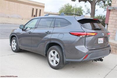 2021 Toyota Highlander Hybrid LE  We finance this vehicle - Photo 4 - Rialto, CA 92376-8618
