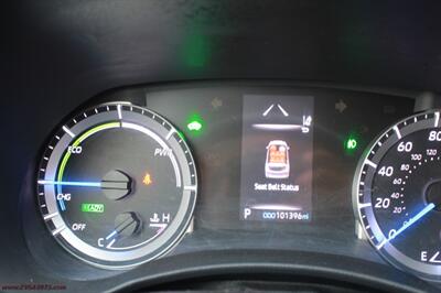 2021 Toyota Highlander Hybrid LE  We finance this vehicle - Photo 19 - Rialto, CA 92376-8618