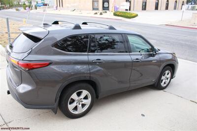 2021 Toyota Highlander Hybrid LE  We finance this vehicle - Photo 6 - Rialto, CA 92376-8618
