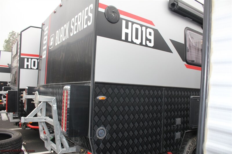 2023 Black Series HQ19 Off-Road Camper - Photo 7 - Rialto, CA 92376-8618