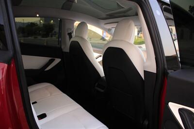 2021 Tesla Model Y Long Range  REBATE REBATE REBATE - Photo 14 - Rialto, CA 92376-8618
