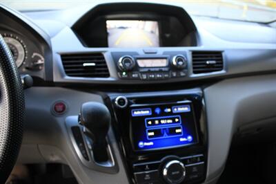 2015 Honda Odyssey EX  EASY 2 FINANCE - Photo 14 - Rialto, CA 92376-8618