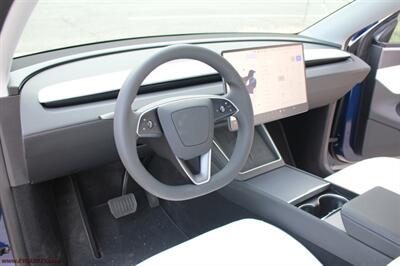 2026 Tesla Model Y LONG RANGE   - Photo 16 - Rialto, CA 92376-8618