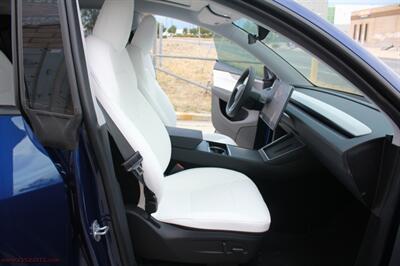2026 Tesla Model Y LONG RANGE   - Photo 19 - Rialto, CA 92376-8618