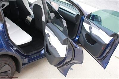 2026 Tesla Model Y LONG RANGE   - Photo 17 - Rialto, CA 92376-8618