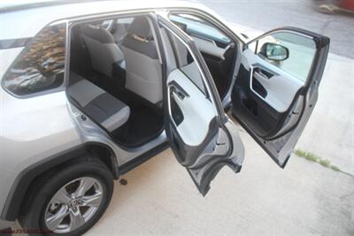 2022 Toyota RAV4 Hybrid XLE  We Finance - Photo 14 - Rialto, CA 92376-8618