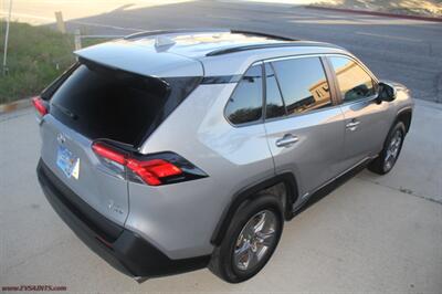 2022 Toyota RAV4 Hybrid XLE  We Finance - Photo 8 - Rialto, CA 92376-8618