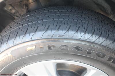 2022 Toyota RAV4 Hybrid XLE  We Finance - Photo 16 - Rialto, CA 92376-8618