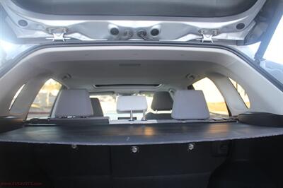 2022 Toyota RAV4 Hybrid XLE  We Finance - Photo 9 - Rialto, CA 92376-8618