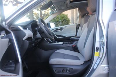 2022 Toyota RAV4 Hybrid XLE  We Finance - Photo 12 - Rialto, CA 92376-8618