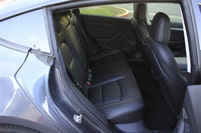 2022 Tesla Model 3 Long Range   - Photo 13 - Rialto, CA 92376-8618