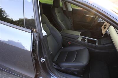 2022 Tesla Model 3 Long Range   - Photo 14 - Rialto, CA 92376-8618