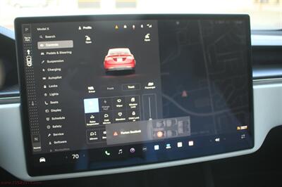 2022 Tesla Model X Plaid   - Photo 21 - Rialto, CA 92376-8618