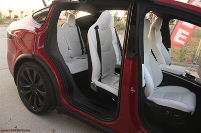 2022 Tesla Model X Plaid   - Photo 10 - Rialto, CA 92376-8618