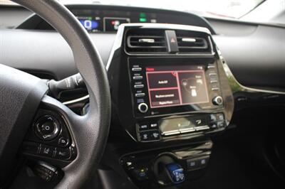 2022 Toyota Prius L Eco  We Finance with Westlake Financial - Photo 18 - Rialto, CA 92376-8618