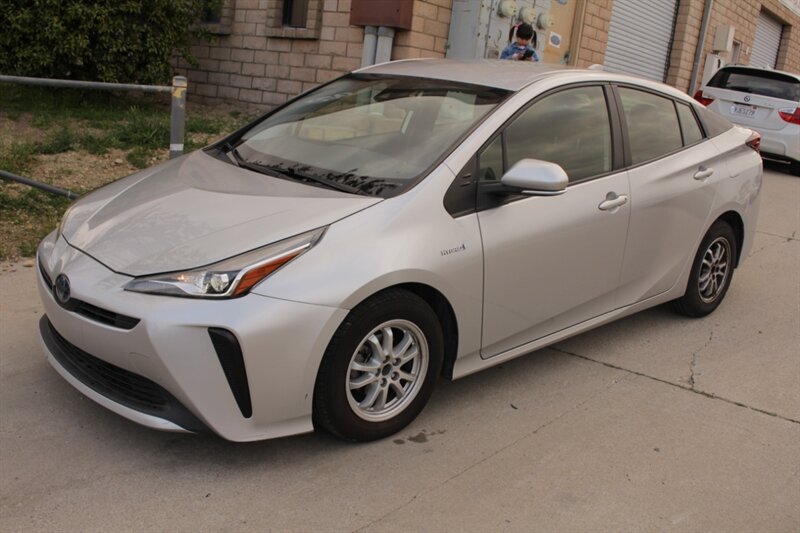 2022 Toyota Prius L Eco We Finance with Westlake Financial - Photo 1 - Rialto, CA 92376-8618