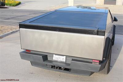 2024 Tesla Cybertruck Foundation AWD - Photo 6 - Rialto, CA 92376-8618