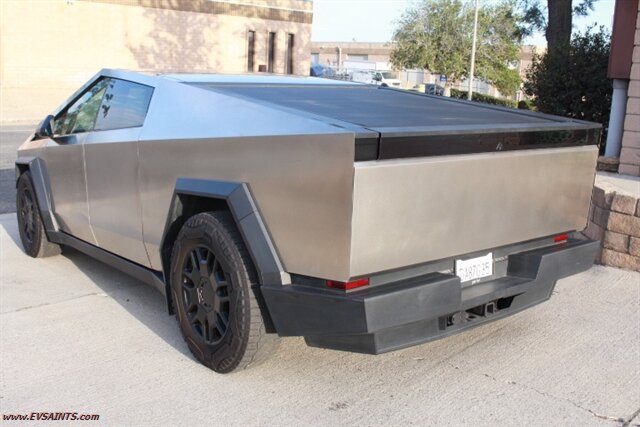 2024 Tesla Cybertruck Foundation AWD - Photo 5 - Rialto, CA 92376-8618