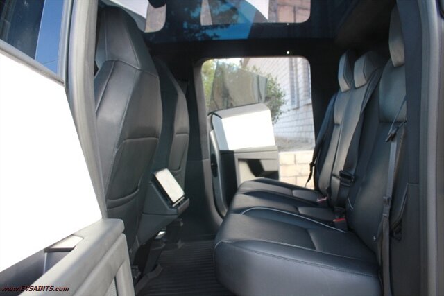 2024 Tesla Cybertruck Foundation AWD - Photo 11 - Rialto, CA 92376-8618
