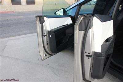 2024 Tesla Cybertruck Foundation AWD - Photo 10 - Rialto, CA 92376-8618