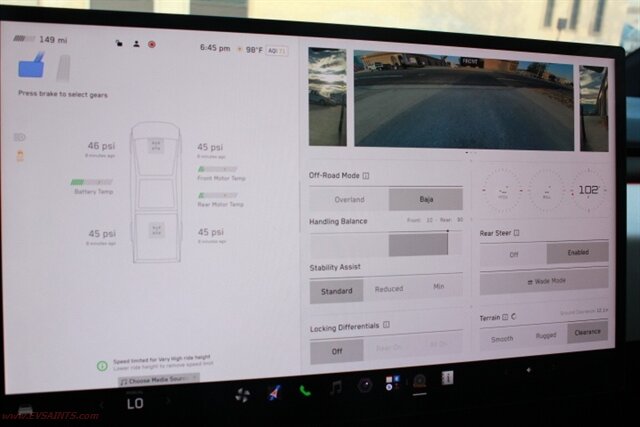 2024 Tesla Cybertruck Foundation AWD - Photo 18 - Rialto, CA 92376-8618