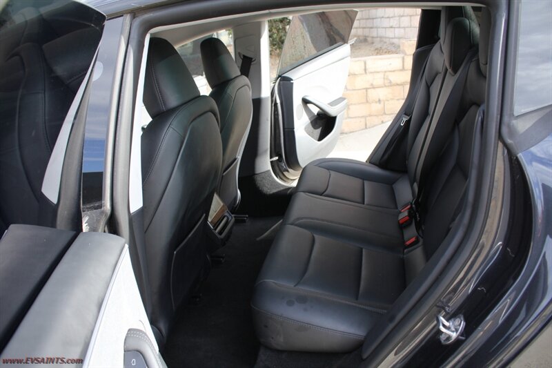 2025 Tesla Model 3 Long Range - Photo 11 - Rialto, CA 92376-8618