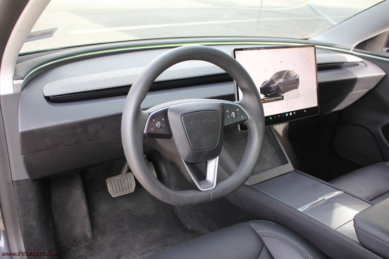 2025 Tesla Model 3 Long Range - Photo 16 - Rialto, CA 92376-8618