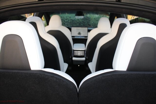 2022 Tesla Model X Palladium - Photo 13 - Rialto, CA 92376-8618