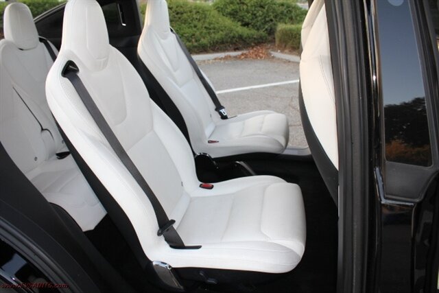 2022 Tesla Model X Palladium - Photo 11 - Rialto, CA 92376-8618