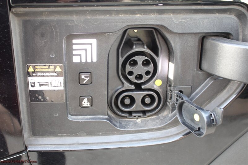 2024 Kia EV9 Black - Photo 15 - Rialto, CA 92376-8618