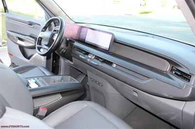 2024 Kia EV9 Black - Photo 16 - Rialto, CA 92376-8618