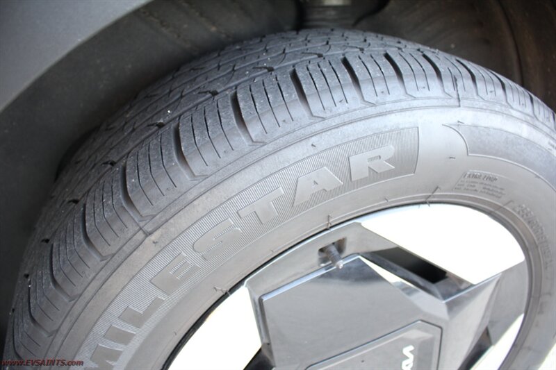 2024 Kia EV9 Black - Photo 28 - Rialto, CA 92376-8618