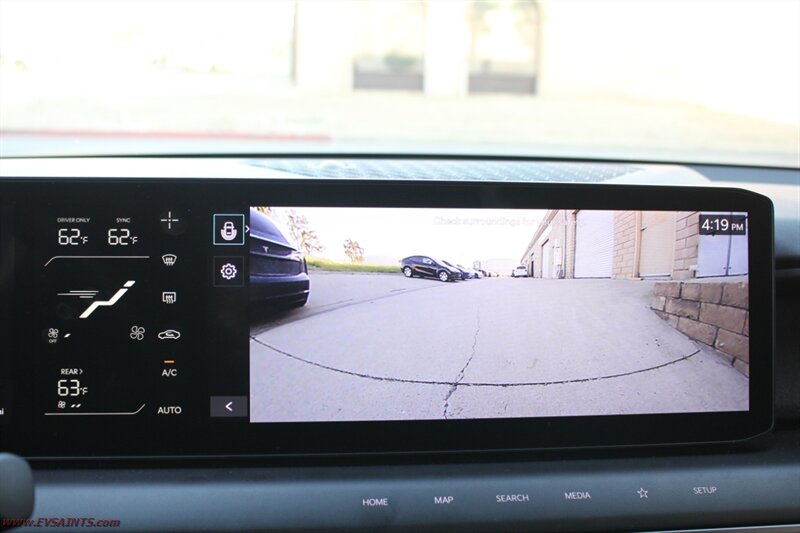 2024 Kia EV9 Black - Photo 23 - Rialto, CA 92376-8618