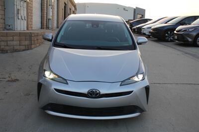 2022 Toyota Prius L Eco  We Finance - Photo 3 - Rialto, CA 92376-8618