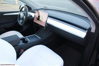 2023 Tesla Model Y Long Range AWD  WE FINACE - Photo 13 - Rialto, CA 92376-8618