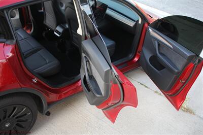 2024 Tesla Model Y Long Range  EV Rebate - Finance - Warranty - Photo 10 - Rialto, CA 92376-8618