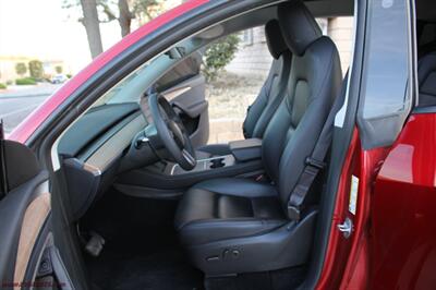 2024 Tesla Model Y Long Range  EV Rebate - Finance - Warranty - Photo 13 - Rialto, CA 92376-8618