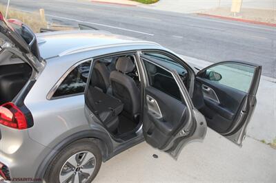 2022 Kia Niro FE  We Finance - Photo 14 - Rialto, CA 92376-8618