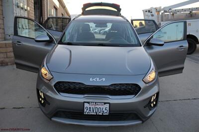 2022 Kia Niro FE  We Finance - Photo 18 - Rialto, CA 92376-8618