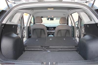 2022 Kia Niro FE  We Finance - Photo 9 - Rialto, CA 92376-8618